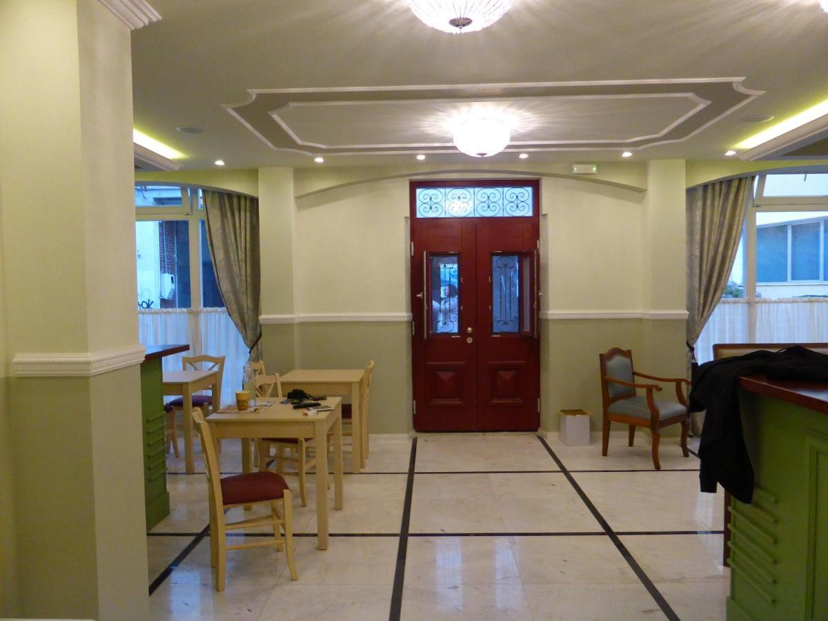 Hotel Tsarsi カストリア エクステリア 写真