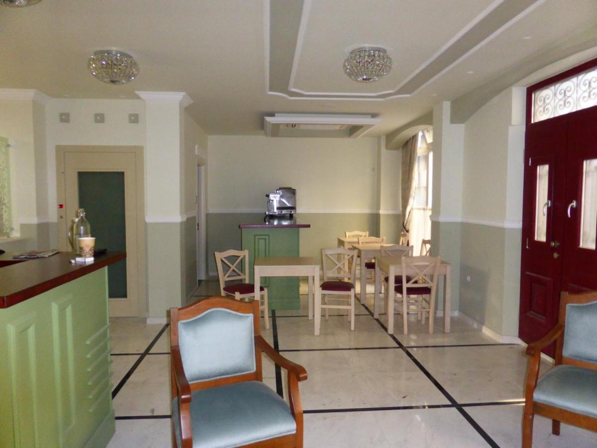Hotel Tsarsi カストリア エクステリア 写真