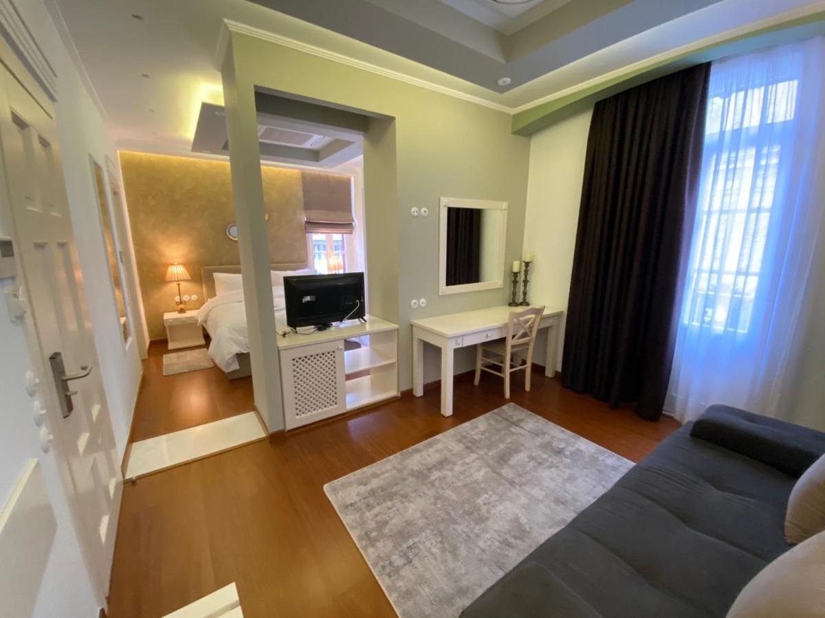 Hotel Tsarsi カストリア エクステリア 写真